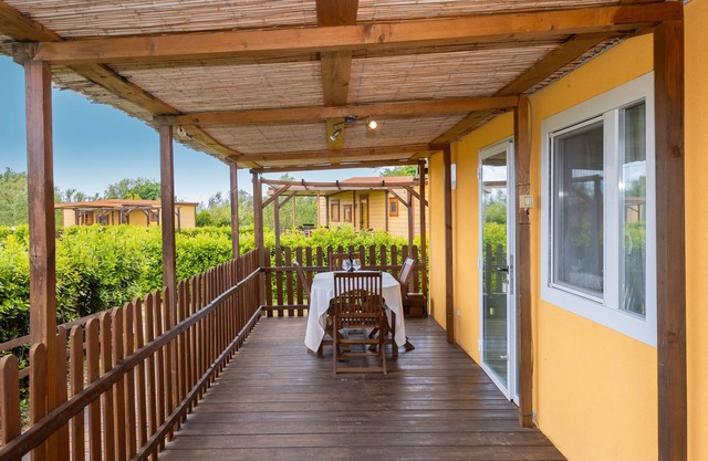 Bungalow 'Sole1' with Shared Pool, Private Terrace and Air Conditioning