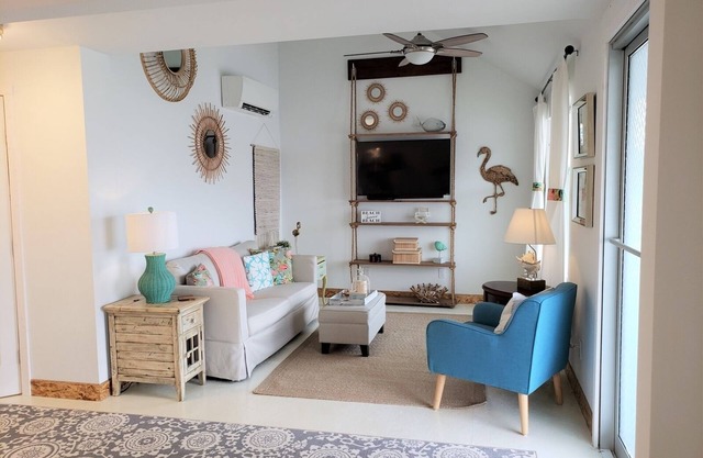 Burlap and Lace Coastal Cottages # 4