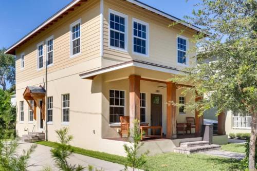 Buttercup - Charming Home on Quiet Street Near the Convention Center