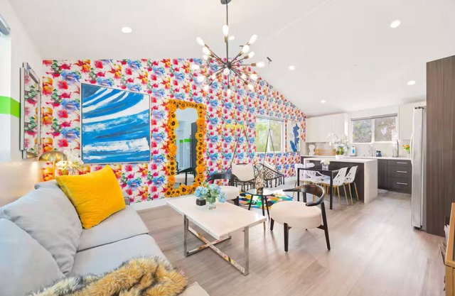 C. Glamorous NoHo Retreat near Universal & Hollywood w/Games, Hot Tub, & Parking