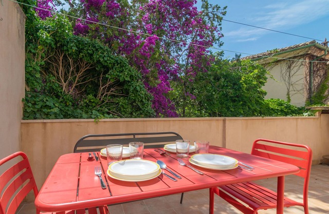 CA'S POBRES - House with terrace in Sóller. Free WiFi
