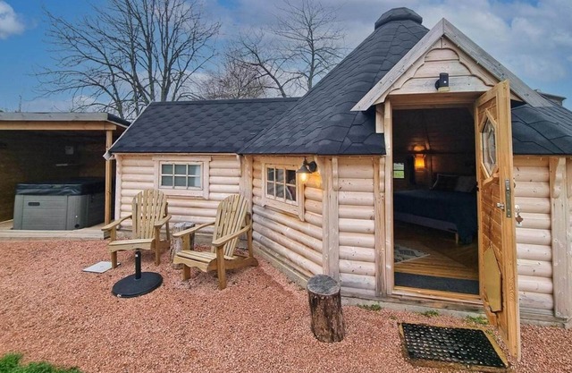 Cabane "Canada" with private Jacuzzi