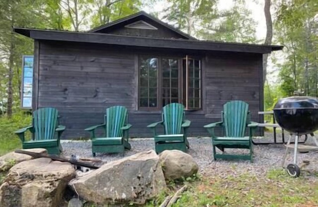 Cabin 1 - Waterfront on Lake Abanakee
