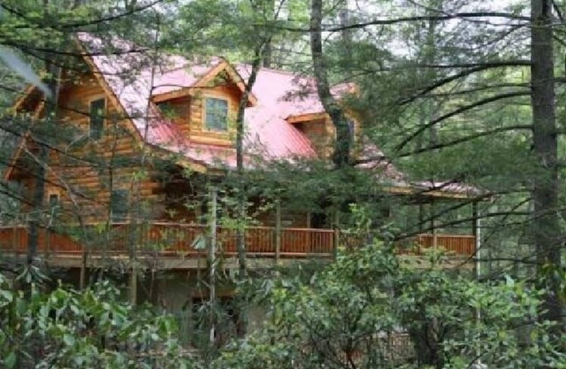 Cabin*3 Master Bedrooms*Hot Tub*WiFi*Game Room*Book For Now Spring & Summer