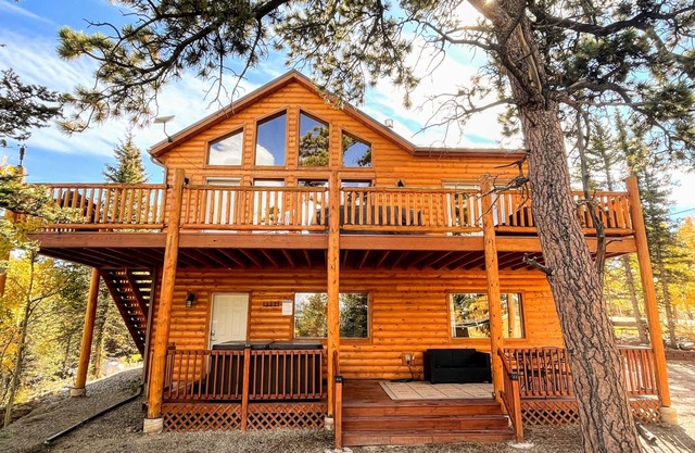 Cabin in the Clouds, A Colorado Mountain RetreatnCozy, Beautiful Views