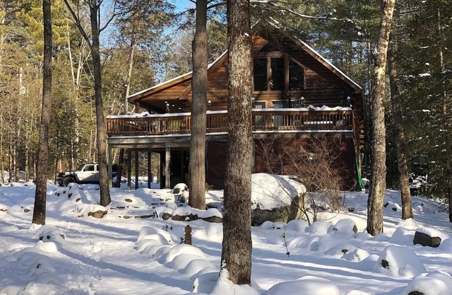 Cabin on the Schroon with nearby Skiing, Snowmobiling, Hiking and many lakes.