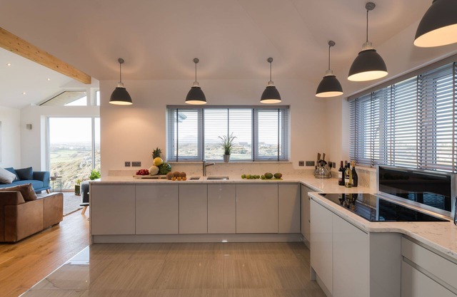 Cadair Arthur: Spacious Family Retreat in Trearddur Bay | Managed by Anglesey Holiday Lettings