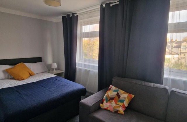 Cade Castle - Tulse Hill
