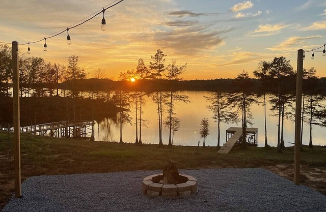 Cajun Cove .