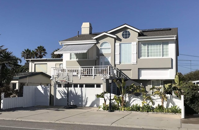 California Comfort Family Beach Home - 4 bedrooms/3 Full baths/Sleeps 8