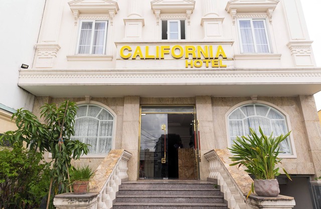 California Saigon Boutique Hotel