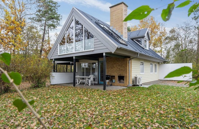 "Calla" - 250m from the sea by Interhome