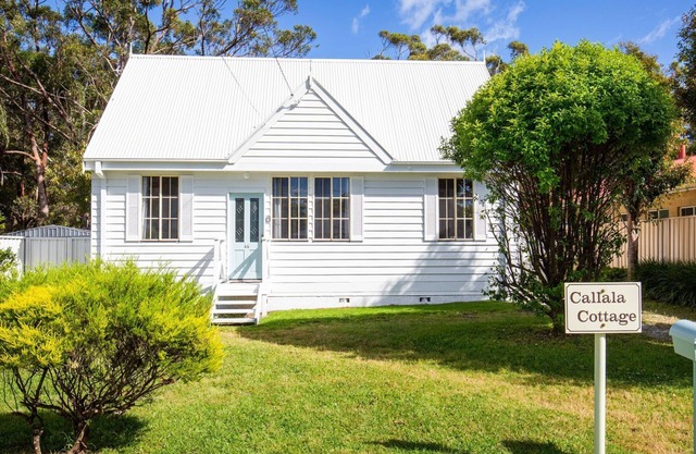Callala Cottage - 4 Mins Walk to Beach
