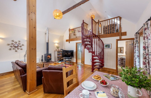 Callestock Courtyard Cottages - Wheal Busy charming detached cottage perfect for your honeymoon