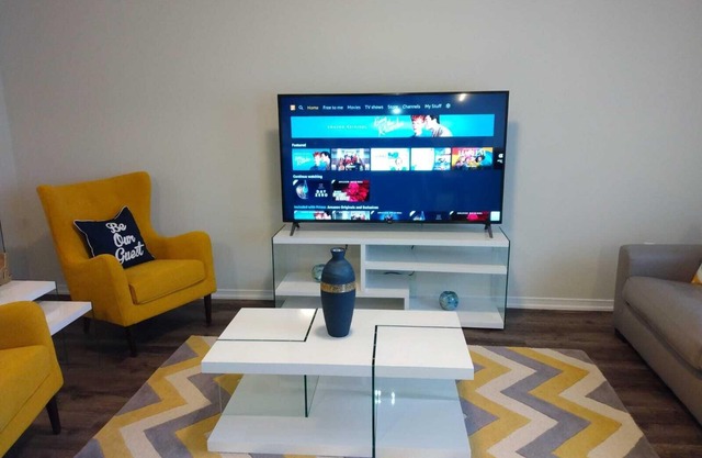 Calm and luxurious townhouse in Beamsville
