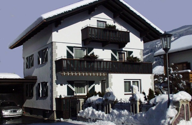 calm holiday home, central, ski