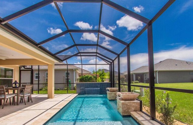 Calming Pool Oasis in Fenney, The Villages, FL