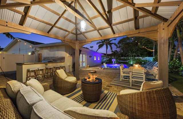 Caloosa Cabana: Heated Pool, Game Room, Putting Green, Fully Rennovated