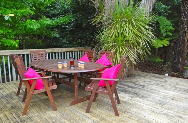 Campbells Beach Hideaway - Campbells Beach Bach