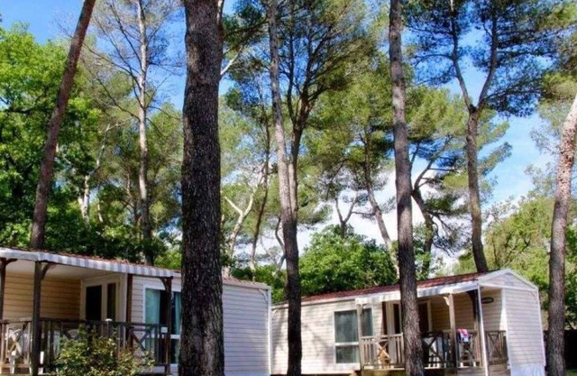 Camping 3 étoiles - Piscine - ccbbhh0