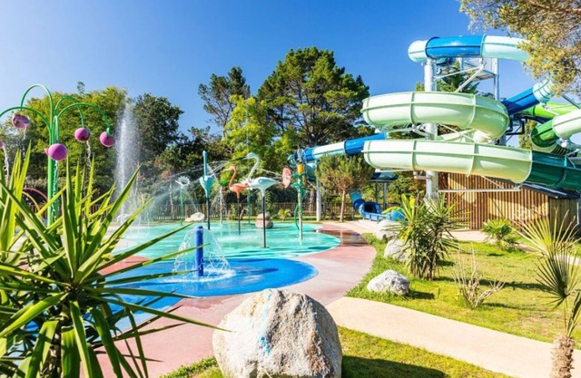 Camping 5* | Parc Aquatique | Cottage climatisé