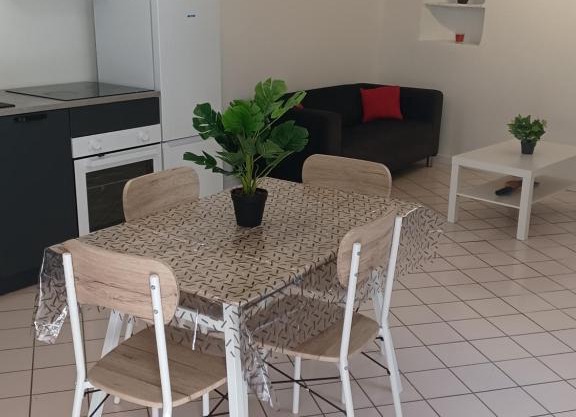 Camps-la-source : agréable maison de village