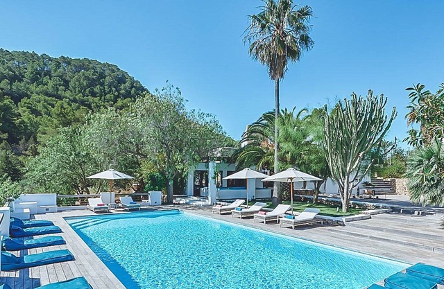 Can Elsa - Five Bedroom Villa, Sleeps 10