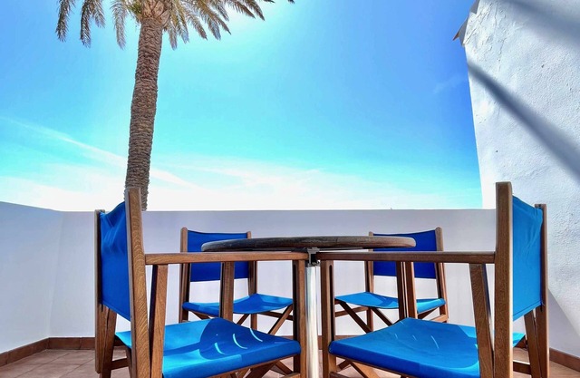 Can Orhi with pool, paddle tennis and free Wi-Fi