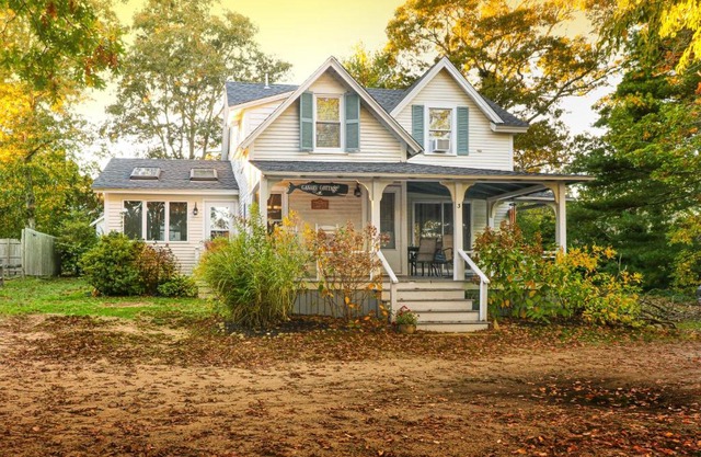 Canary Cottage