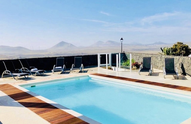 Canaryislandshost l Infinity Views