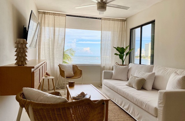 CANCUN BEACHFRONT CONDOS - FAMILY FRIENDLY