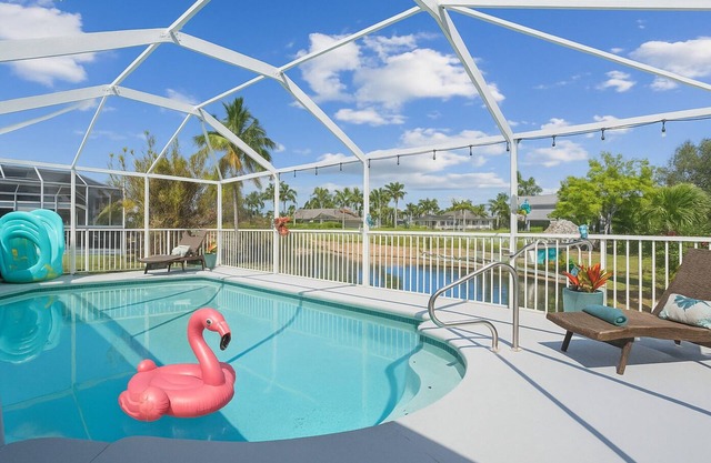 Cape Coral Paradise- Gulf-Access, Heated Pool, Game Room + Tiki Bar