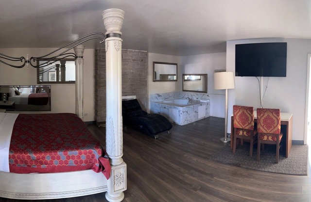 Capital O Elite Inn & Suites South Holland I 94
