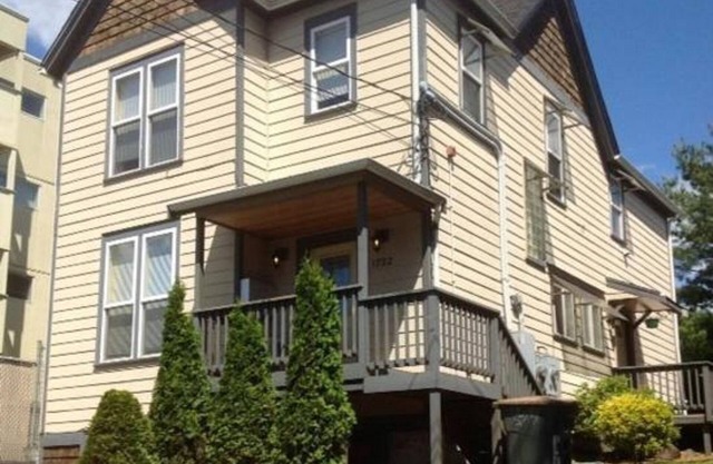 Capitol Hill Apartments