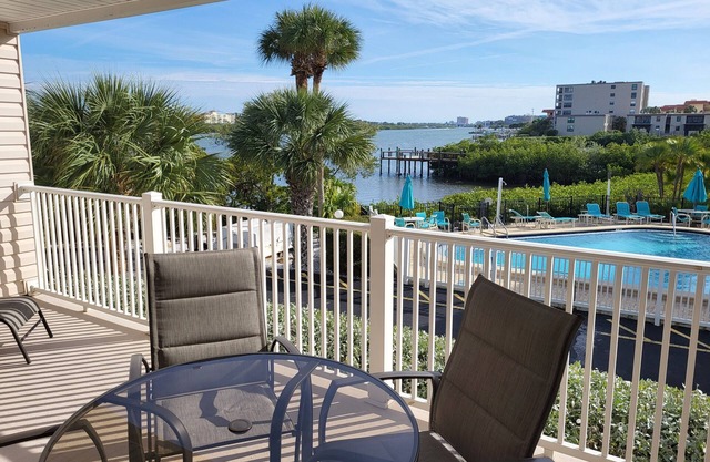 Captain's Cove, Indian Shores Florida Your Home Away From Home!
