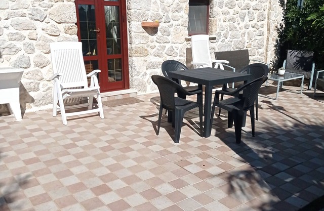 Captivating 1-Bed Apartment in gallinaro