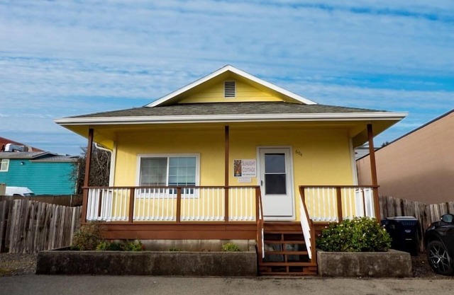 Captivating Sunlight Cottage