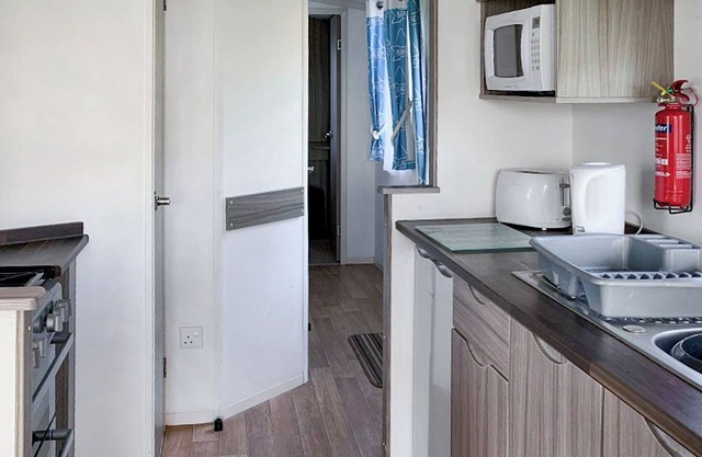 Caravan with one double, two twins.
