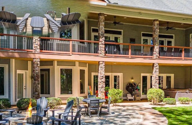 Cardinal Rose Lake House w/Hot Tub & Dock!