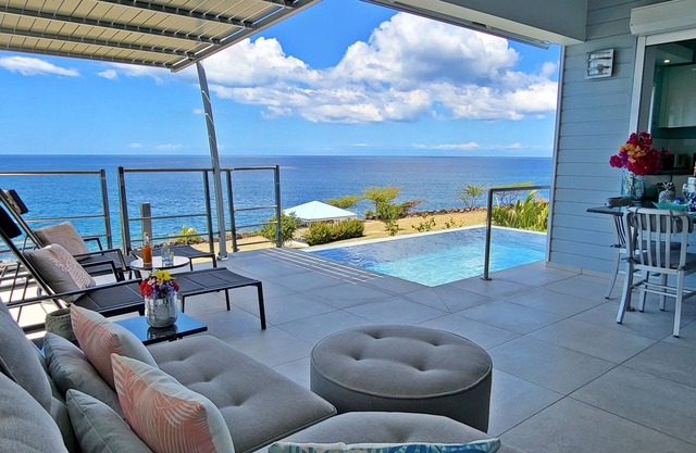 Caribbean oceanfront villa, private plunge pool, direct seafront access, 2p
