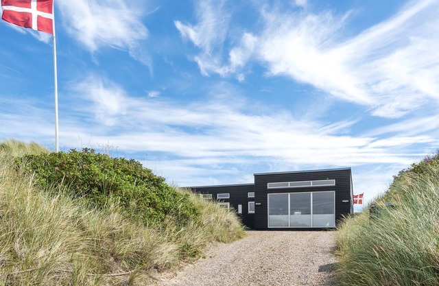 "Carstina" - 400m from the sea by Interhome