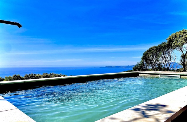 CASA ALTURA + POOL in Nature + Sea View 4 kilometers from the best beach’s