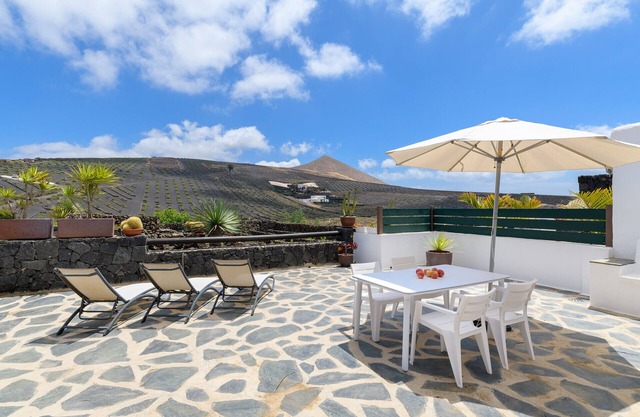 Casa Amaia II, your very own retreat within Vineyards (La Geria)