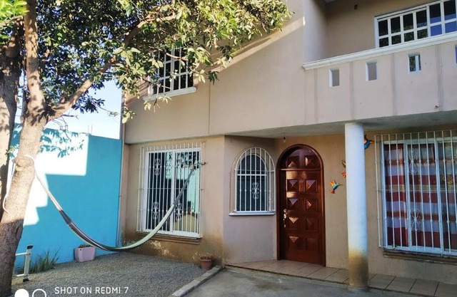 Casa Amplia y zona tranquila