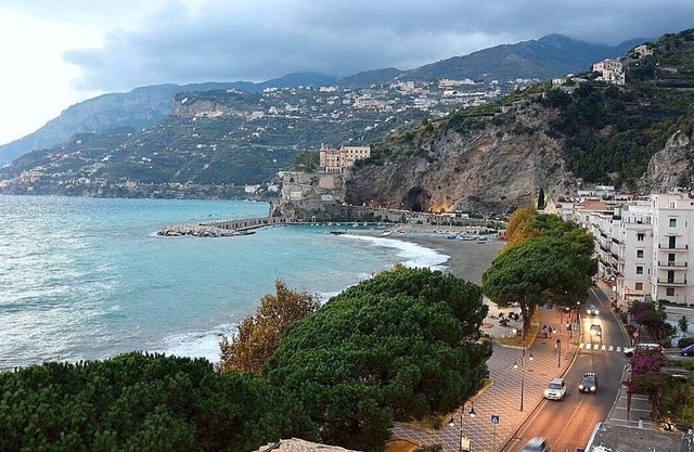 Casa Arpa: A characteristic attic located in the center of Maiori and a few meters from the sea, with Free WI-FI.