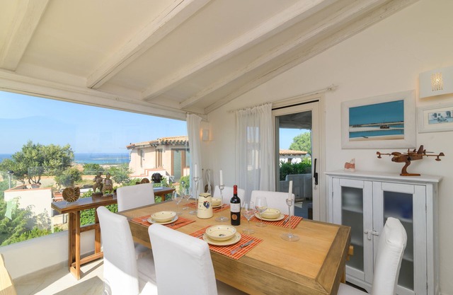 Casa Bellevue With Stunning Sea View, Porto San Paolo, Italy