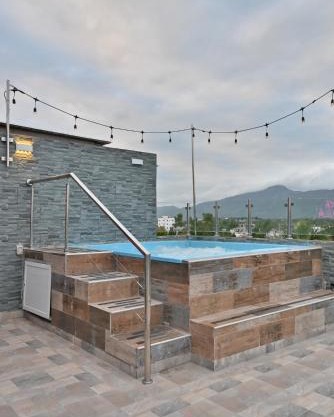 Casa con jacuzzi