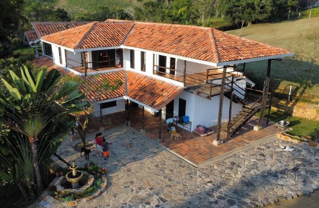 CASA CAMPESTRE VILLA CIPRES LOTE 16 MESA DE LOS SANTOS