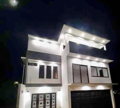 CASA DE LEON para tu familia
