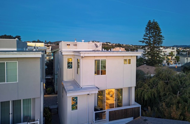 Casa do Sol by AvantStay | Rooftop Deck w/Ocean Views | 2 blocks to Beach!